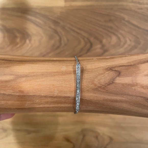 NWOT Fine silver plated crystal adjustable bracelet - Picture 4 of 5